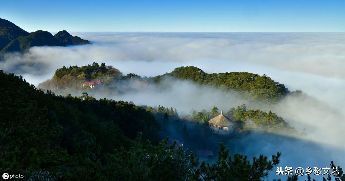 赞美庐山的诗句（精选庐山古诗18首，景美诗美）