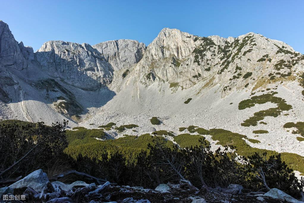 描写山的成语，带“山”字的四字成语